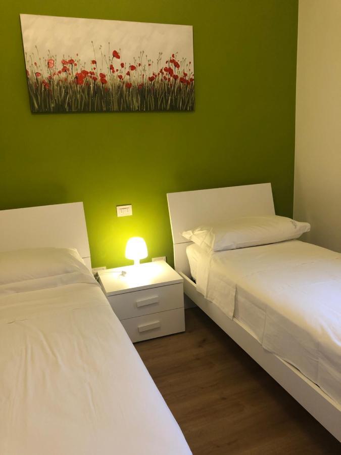 Appartement Casa Patrizia à Torri Del Benaco Extérieur photo