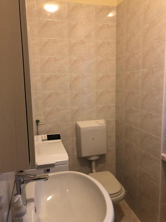 Appartement Casa Patrizia à Torri Del Benaco Extérieur photo