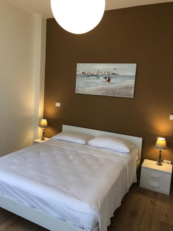 Appartement Casa Patrizia à Torri Del Benaco Extérieur photo